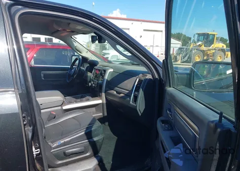 2018 Ram 1500 Big Horn 4X4 5'7 Box z USA, uszkodzony, nr VIN 1C6RR7LT1JS243227